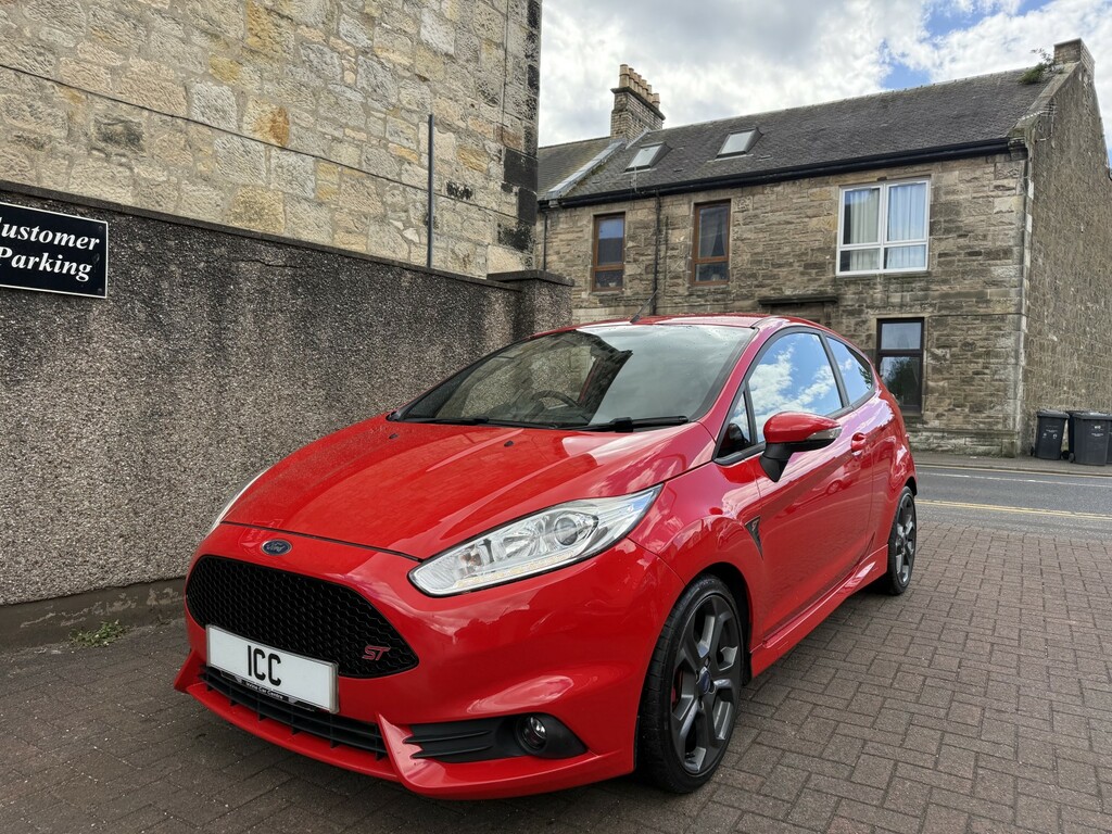 Ford Fiesta Hatchback 1.6 T Ecoboost St-2 2015 Red