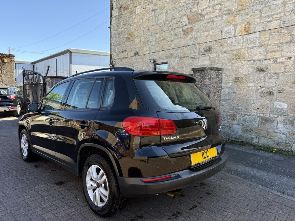 Volkswagen Tiguan Suv 2.0 Tdi Bluemotion Tech S 2014 FP64CFV Black #4