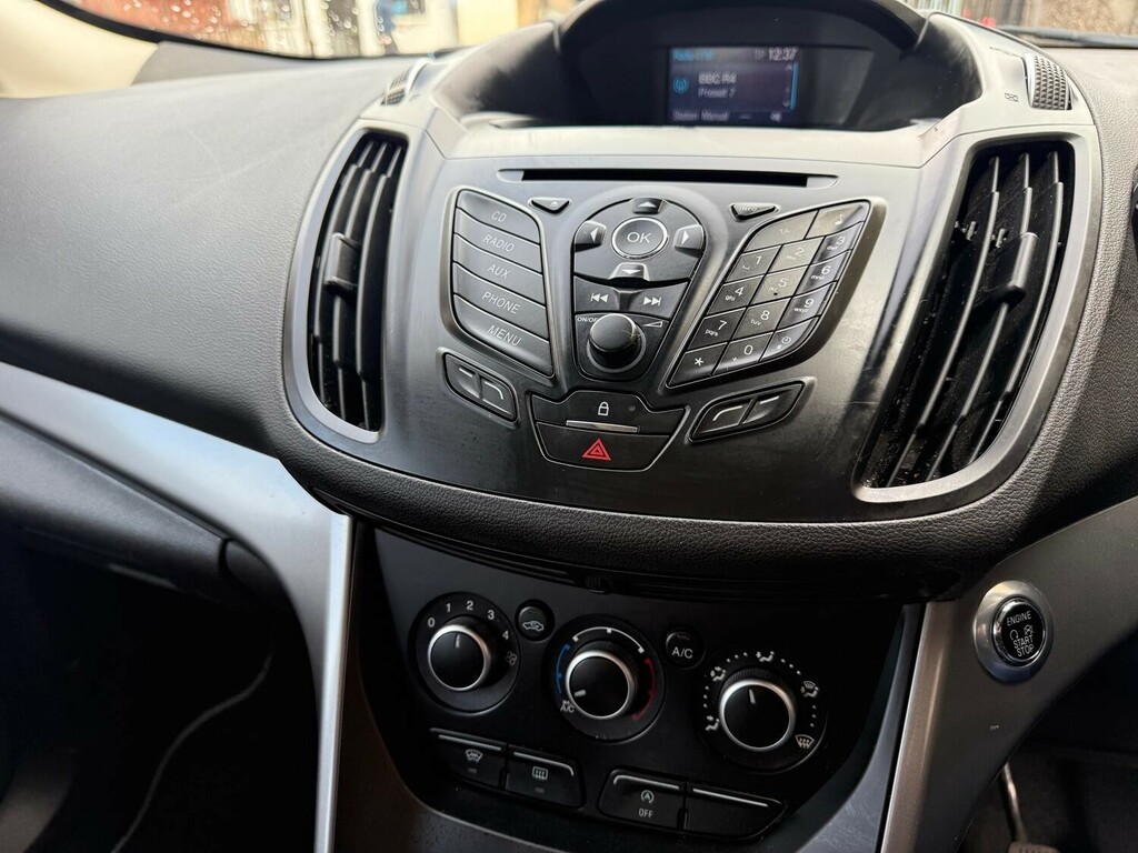 Ford Kuga Suv 2.0 Tdci Zetec 2015 SK65ECN White #6