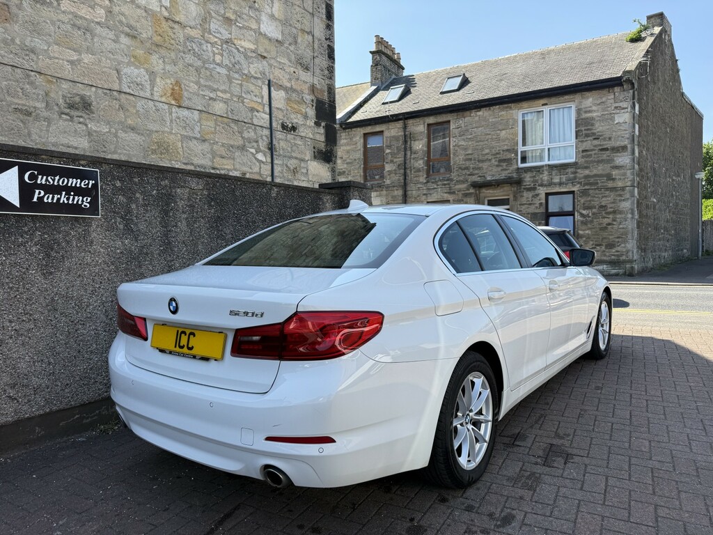 BMW 5 Series Saloon 2.0 520D Se Saloon 2019 SW19FOP White #2