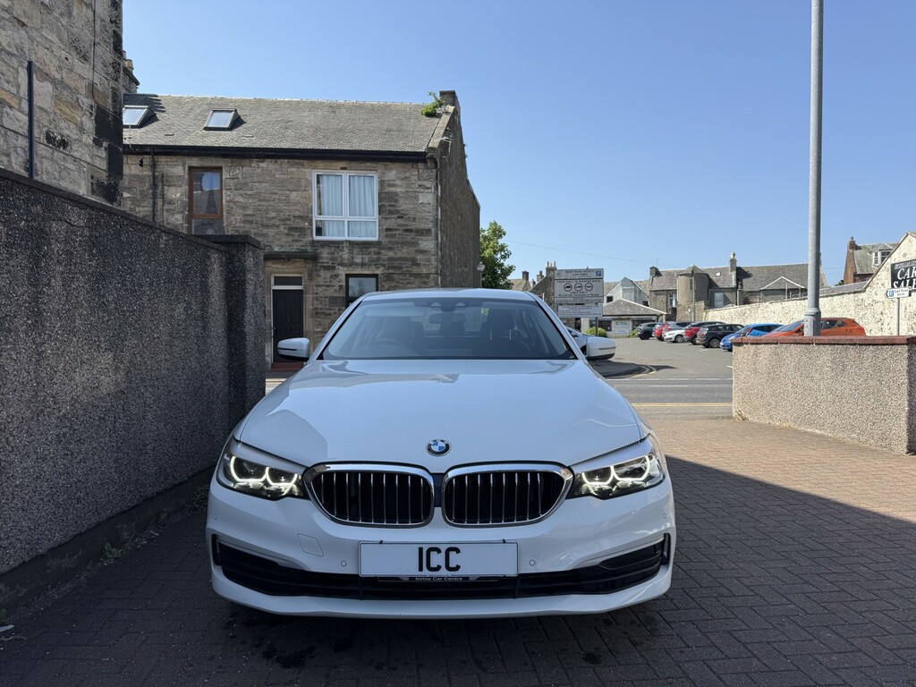 BMW 5 Series Saloon 2.0 520D Se Saloon 2019 SW19FOP White #5
