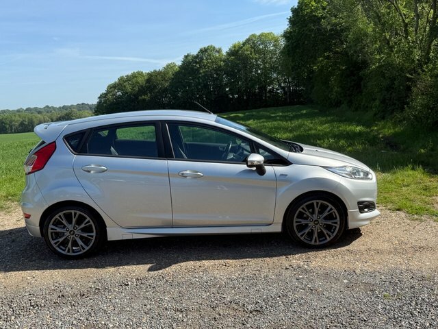 Ford Fiesta 2017 1.5 Tdci St-line Hatchback YM66UYT Silver #4