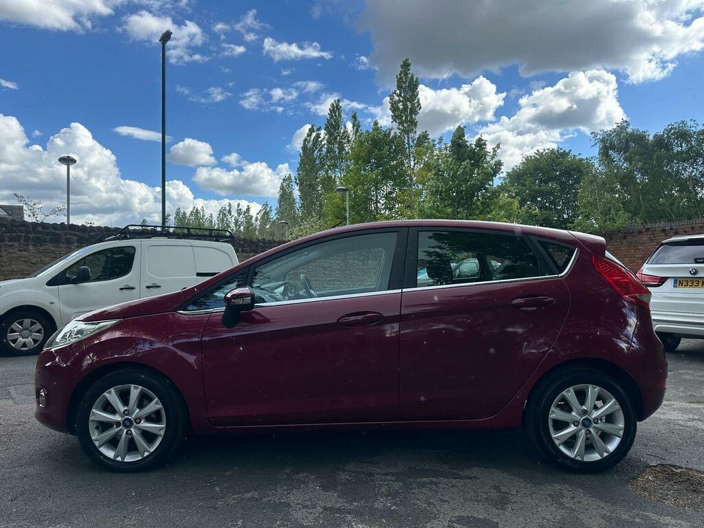 Ford Fiesta Hatchback 1.4 Zetec 201111 BK11FSG Red #5