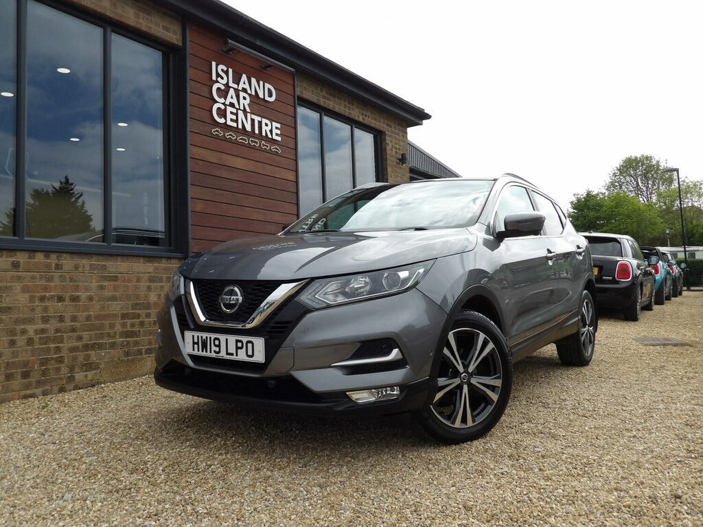 Nissan Qashqai 1.3 Dig-t N-connecta Glass Roof Executive Lo Grey