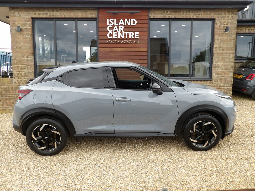 Nissan Juke 1.0 Dig-t 114 N-connecta 5Dr. Grey