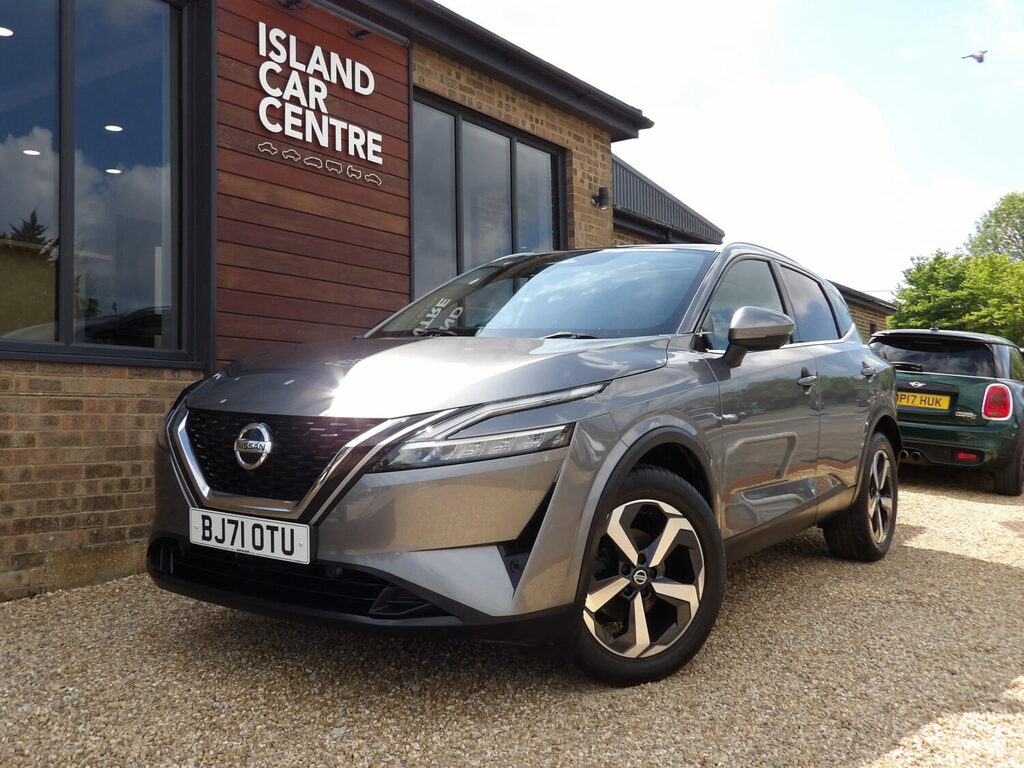 Nissan Qashqai Hatchback Special Editions 1.3 Dig-t Mh Premiere E Grey