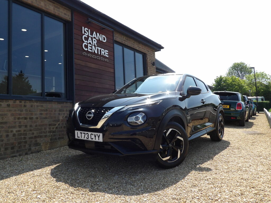 Nissan Juke Dig-t 114 N-connecta 5Dr. Black