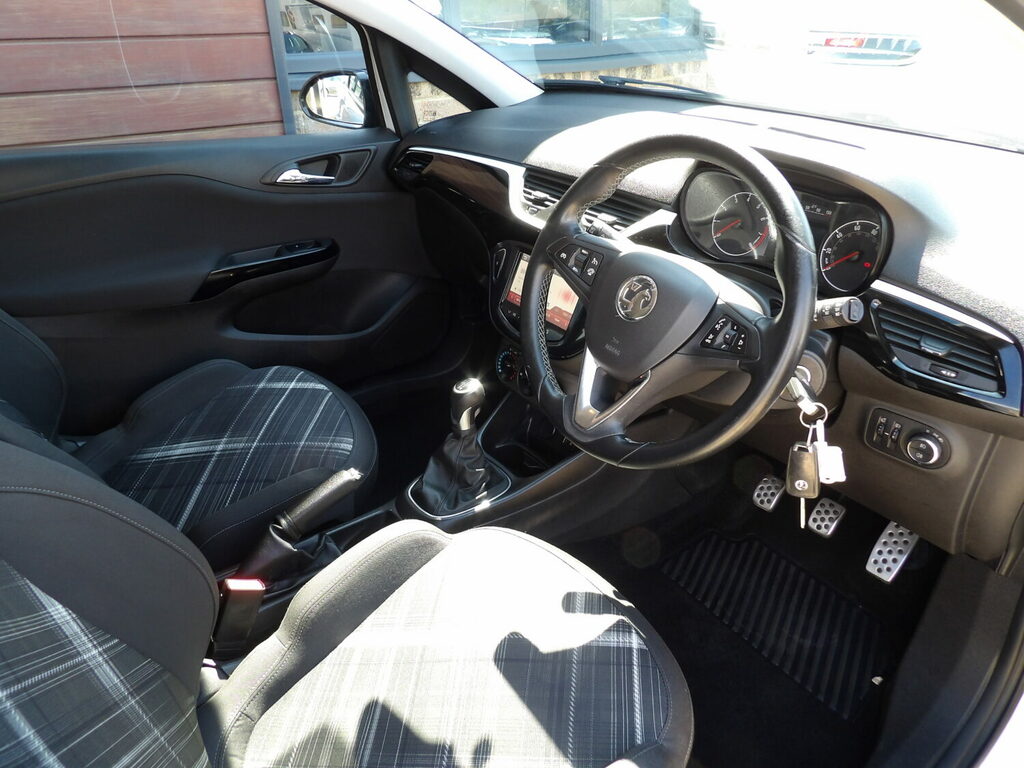 Vauxhall Corsa Limited Edition 1.4 Hatchback. HW65KJJ White #6