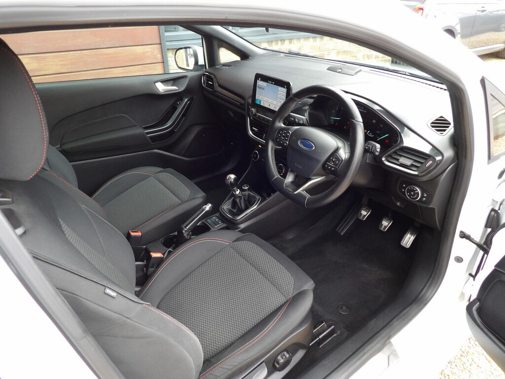 Ford Fiesta 1.0 Ecoboost 140 St-line 3Dr. EN67HZS White #6