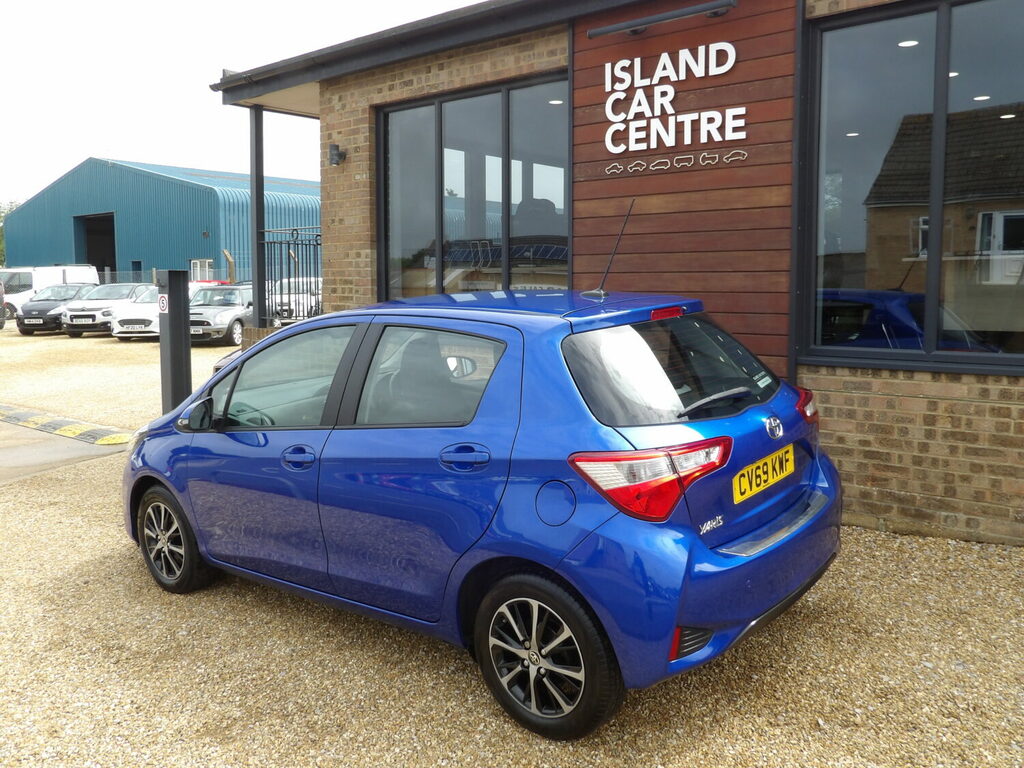 Toyota Yaris Hatchback 1.5 Vvt-i Icon Tech CV69KWF Blue #4
