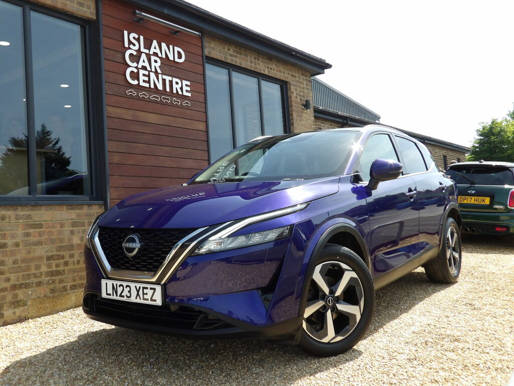 Nissan Qashqai Hatchback 1.3 Dig-t Mh N-connecta 5Dr. Blue