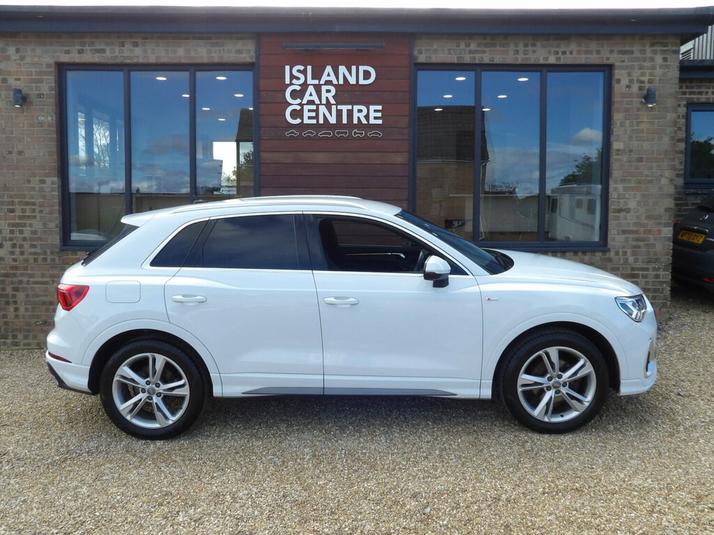 Audi Q3 Estate 35 Tfsi S Line 5Dr. White
