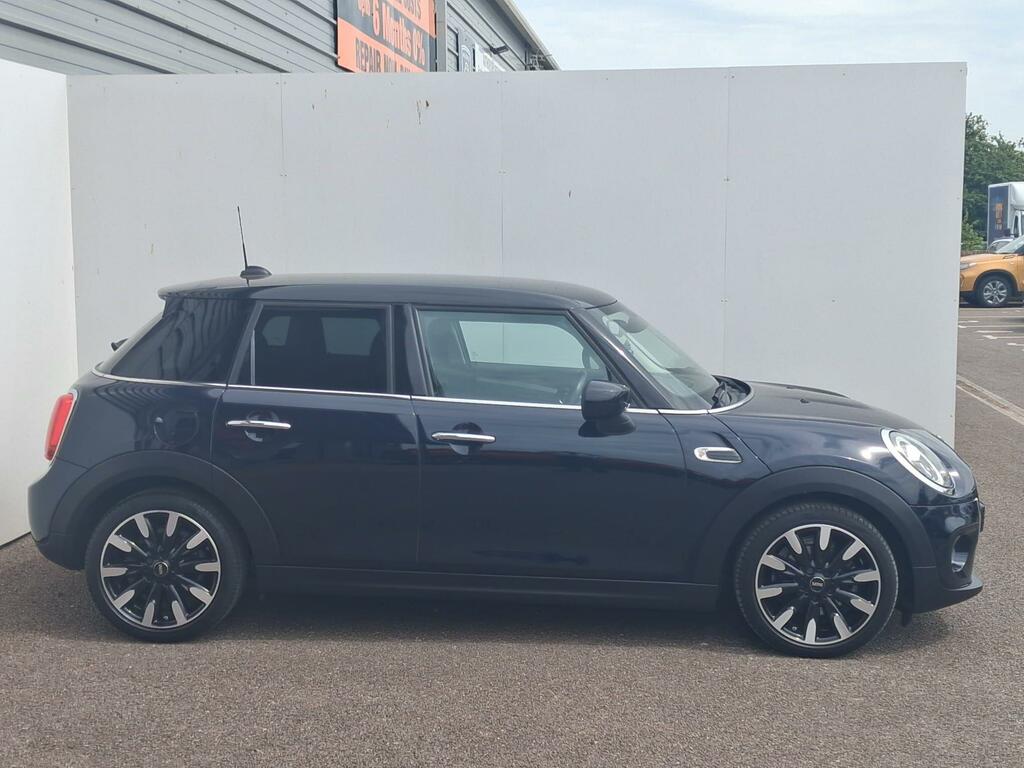 Mini Hatch 1.5 Cooper Exclusive Steptronic Euro 6 Ss YD69CJA Black #3