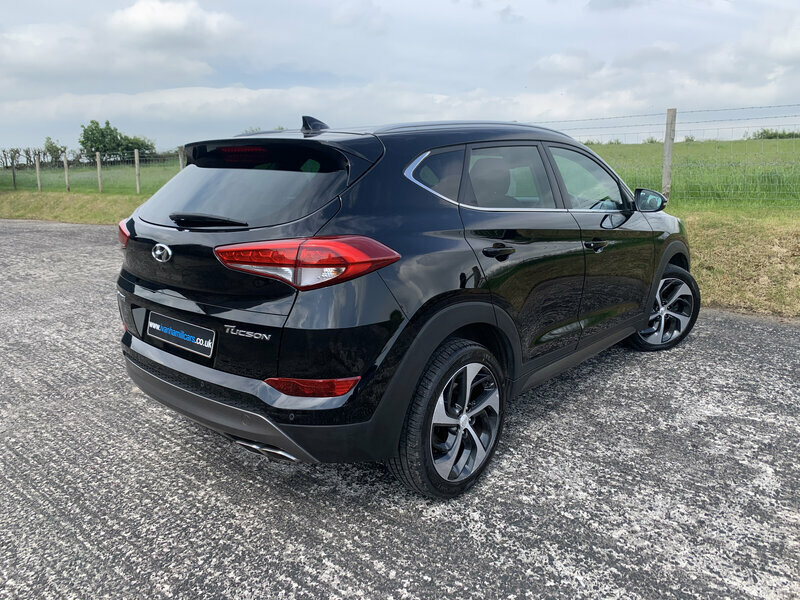 Hyundai Tucson 2.0-Tucson-premium-blue-drive-2wd-crdi-5dr  Black #6