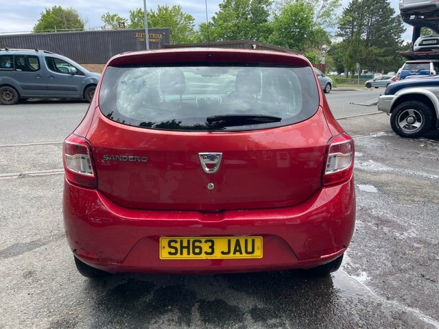 Dacia Sandero 1.2 Laureate Hatchback Euro 5 7 SH63JAU Red #5
