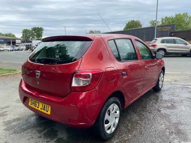 Dacia Sandero 1.2 Laureate Hatchback Euro 5 7 SH63JAU Red #6