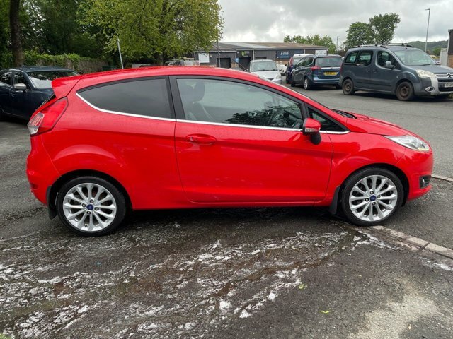 Ford Fiesta 1.5 Tdci Titanium X Hatchback Eu WK16LSF Red #4
