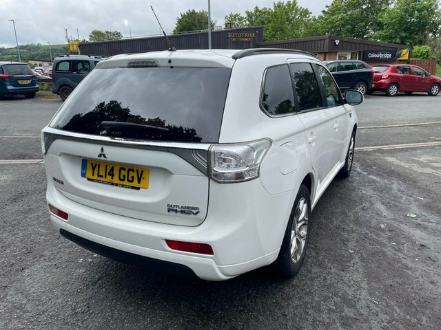 Mitsubishi Outlander 2.0H 12Kwh Gx4h Suv Plug-in Hybrid Cvt White #5
