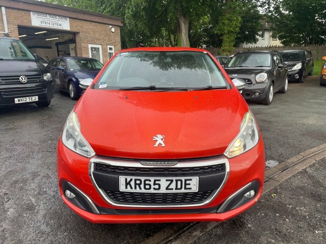 Peugeot 208 1.2 Puretech Allure Hatchback Eu Orange