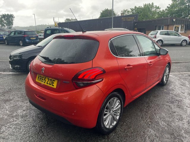 Peugeot 208 1.2 Puretech Allure Hatchback Eu KR65ZDE Orange #6
