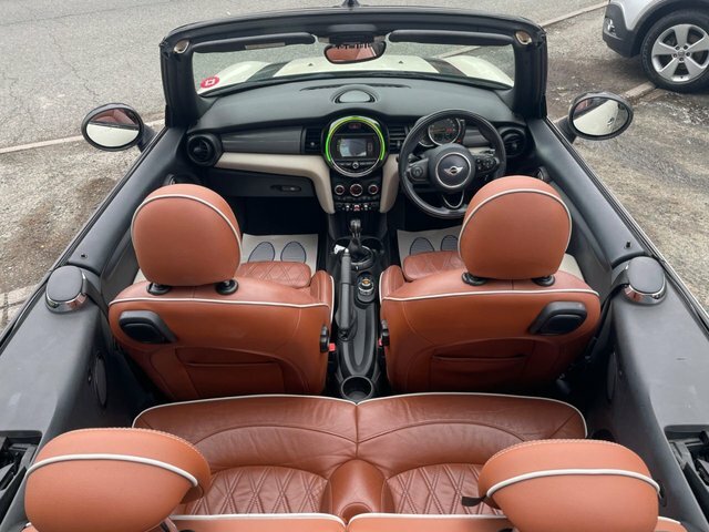 Mini Convertible 1.5 Cooper Convertible Euro 6 S White