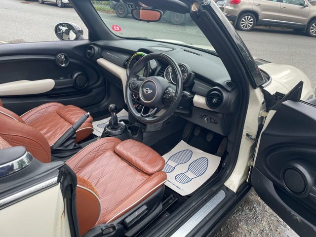 Mini Convertible 1.5 Cooper Convertible Euro 6 S WF17UEL White #2