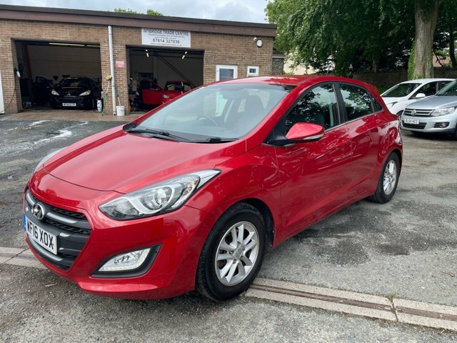 Hyundai I30 1.6 Crdi Blue Drive Se Nav Hatchback Ma WF16XOX Red #2