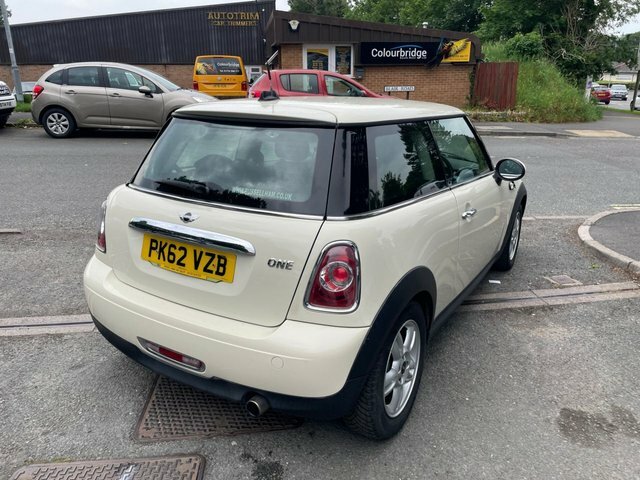 Mini Hatch 1.6 One Hatchback Euro 5 98 Ps PK62VZB White #5