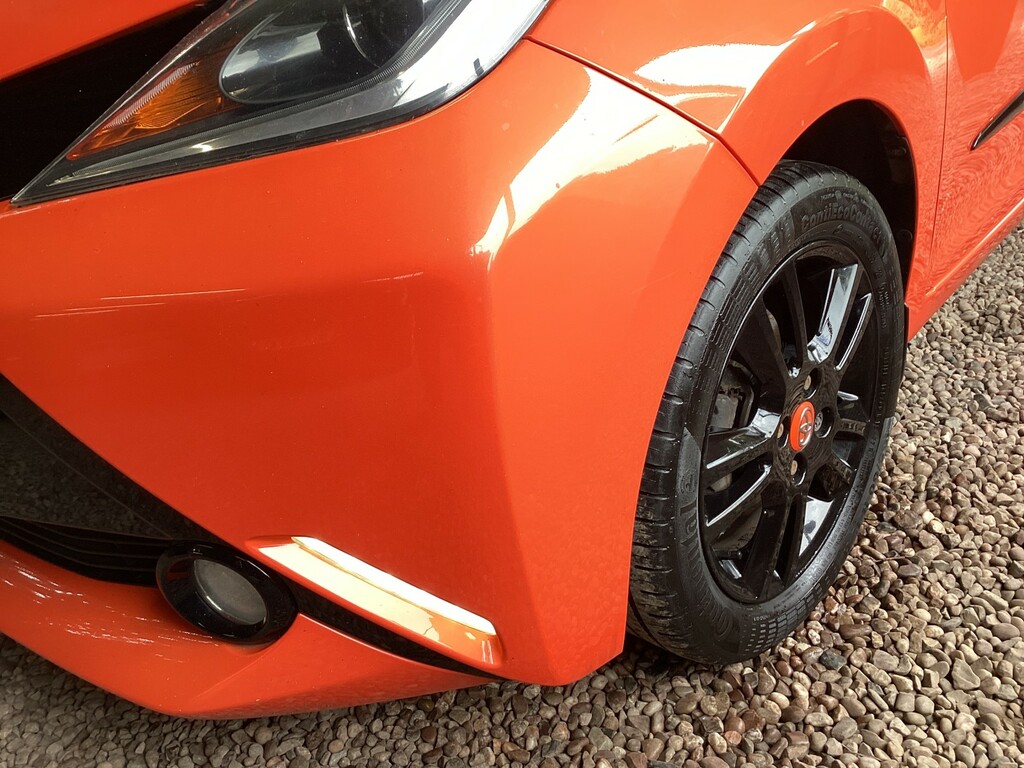 Toyota Aygo 1.0 Vvt-i X-cite CP64GGZ Orange #3