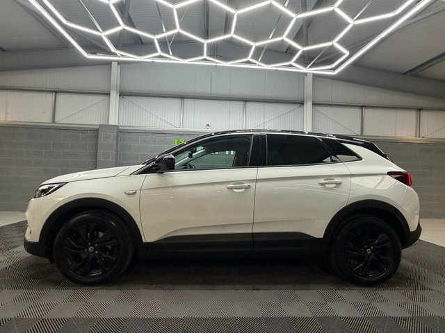 Vauxhall Grandland X 2021 1.2 Turbo Sri Nav Suv Euro WR21ELU White #3