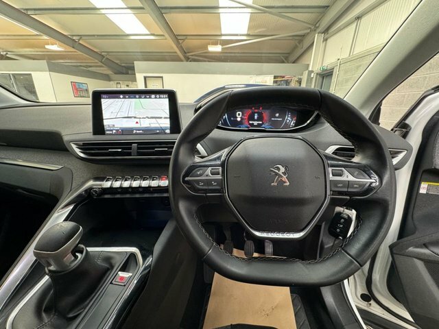 Peugeot 3008 2020 1.2 Puretech Allure Suv Eur BJ20ZLZ White #6