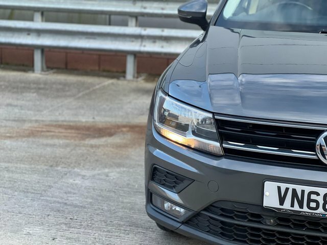 Volkswagen Tiguan 2018 2.0 Tdi Se Navigation Euro 6 Ss VN68BJO Grey #4