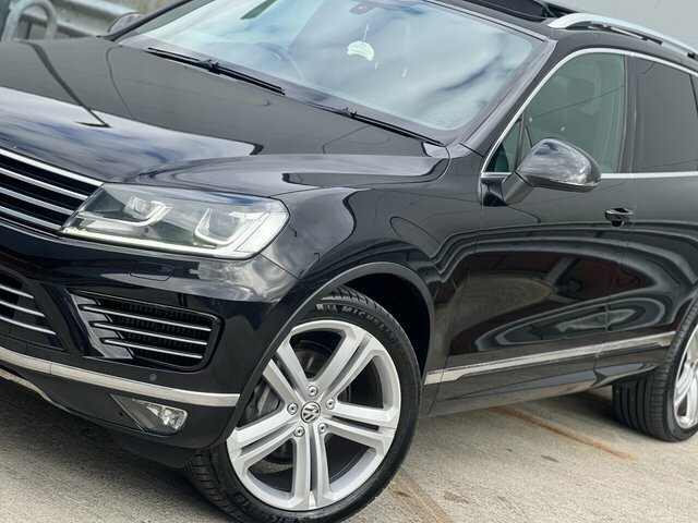 Volkswagen Touareg 2017 3.0 Tdi V6 R-line Suv Tiptronic 4W SV67XBJ Black #4