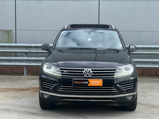 Volkswagen Touareg 2017 3.0 Tdi V6 R-line Suv Tiptronic 4W SV67XBJ Black #2