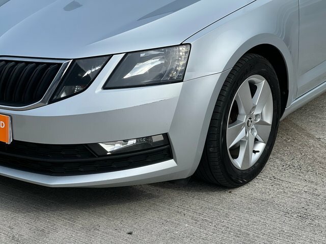 Skoda Octavia 2019 1.6 Tdi Se Estate Dsg Euro 6 Ss SY69LFO Silver #5