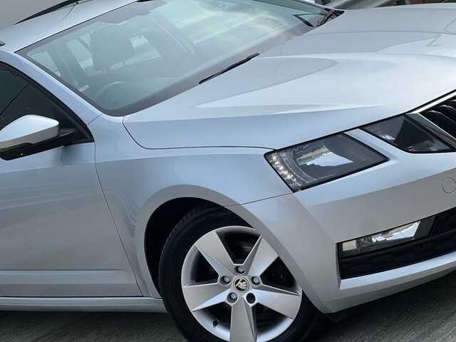 Skoda Octavia 2019 1.6 Tdi Se Estate Dsg Euro 6 Ss SY69LFO Silver #6