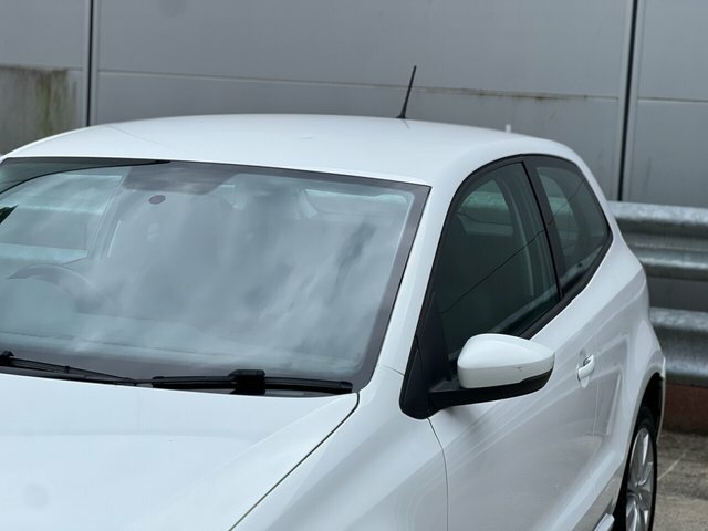 Volkswagen Polo 2015 1.2 Tsi Bluemotion Tech Se Hatchback Petr SK65OUO White #5
