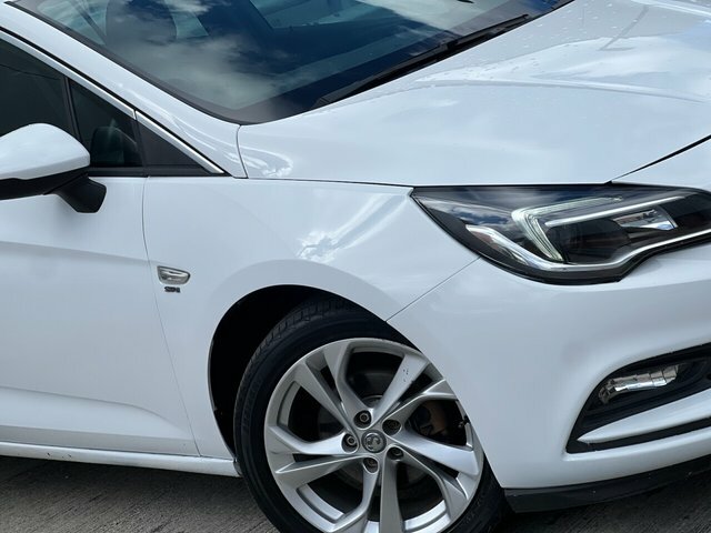 Vauxhall Astra 2016 1.4I Turbo Sri Hatchback Eu DV66NVW White #4