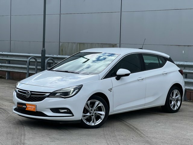 Vauxhall Astra 2016 1.4I Turbo Sri Hatchback Eu DV66NVW White #3