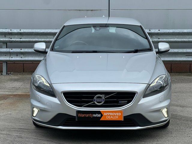 Volvo V40 2016 1.6 D2 R-design Lux Nav Hatchback Silver #2