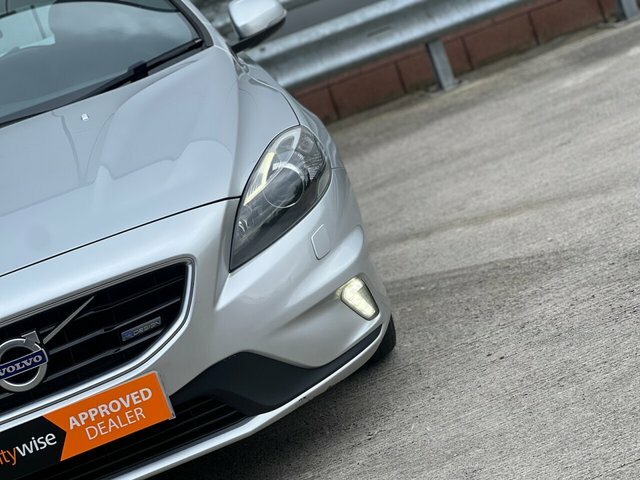 Volvo V40 2016 1.6 D2 R-design Lux Nav Hatchback Silver #6