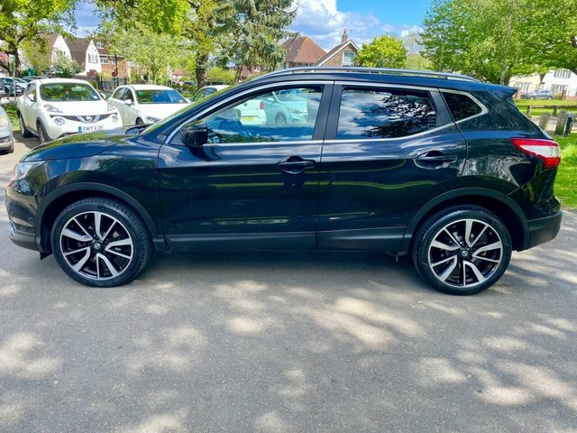 Nissan Qashqai Suv WV66OXC Black #6