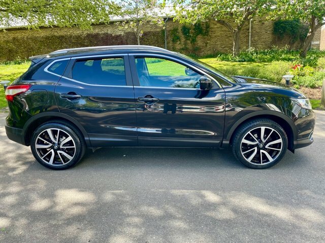 Nissan Qashqai Suv WV66OXC Black #4