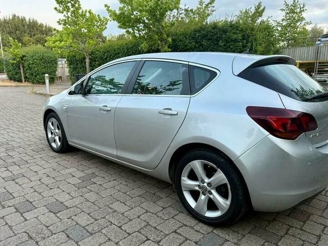 Vauxhall Astra Hatchback AK61VXW Silver #6