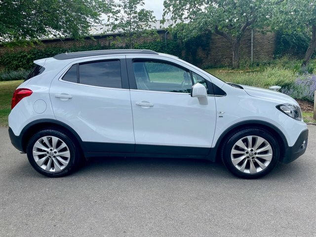 Vauxhall Mokka Suv AP16YOL White #5