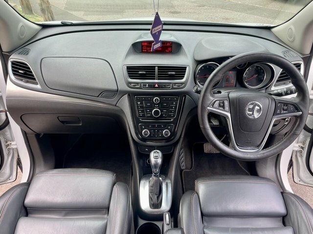 Vauxhall Mokka Suv AP16YOL White #4