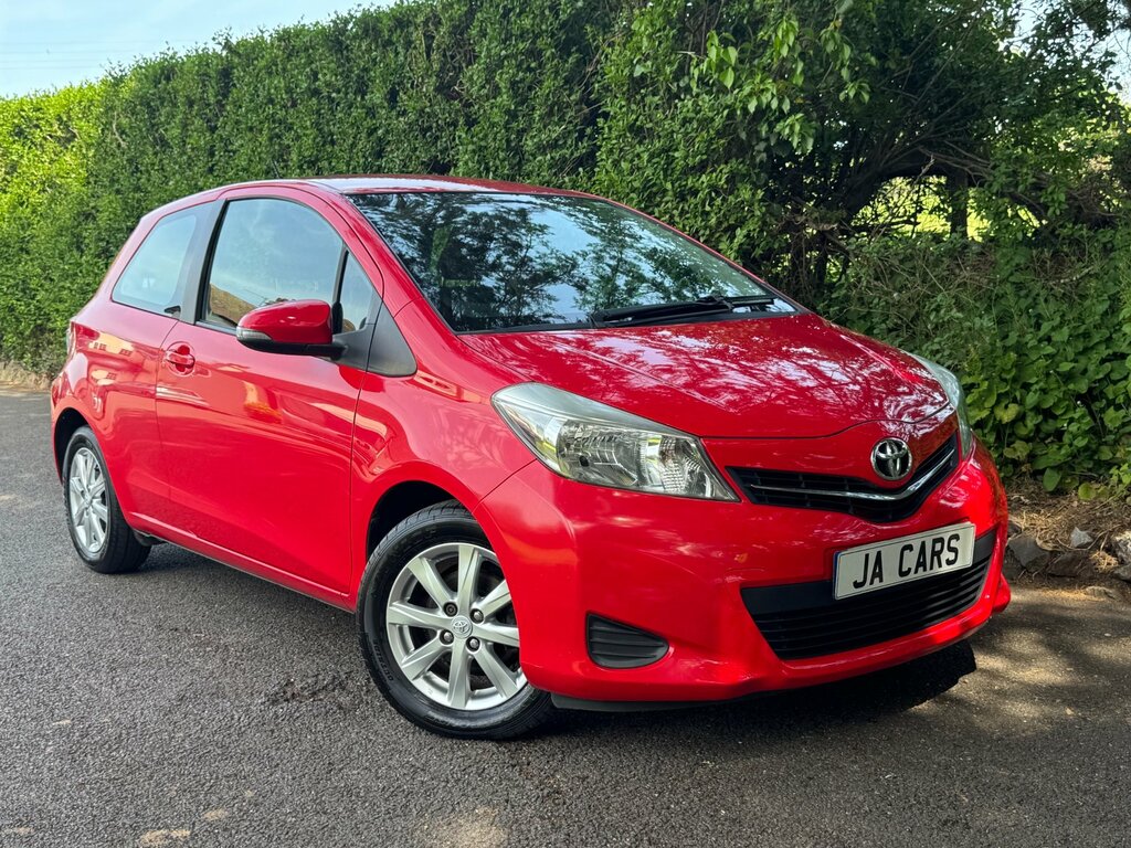 Toyota Yaris 1.33 Dual Vvt-i Tr Hatchback Eur Red