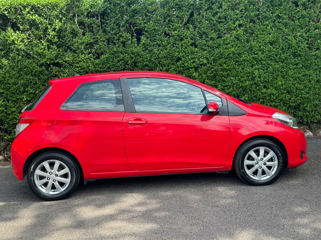 Toyota Yaris 1.33 Dual Vvt-i Tr Hatchback Eur WG12ECE Red #2