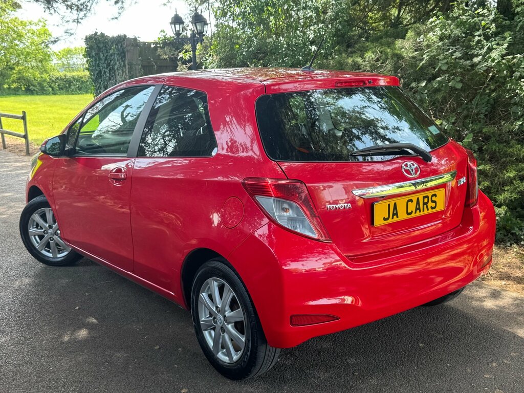 Toyota Yaris 1.33 Dual Vvt-i Tr Hatchback Eur WG12ECE Red #4