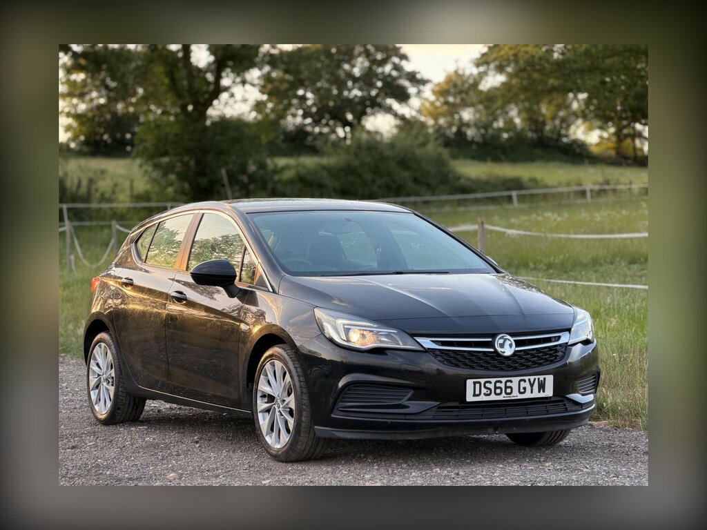 Vauxhall Astra 1.4I Design Euro 6 DS66GYW Black #3